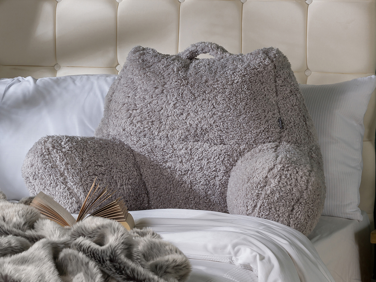 Discover the Comfort of the Icon Teddy Fleece Support Pillow